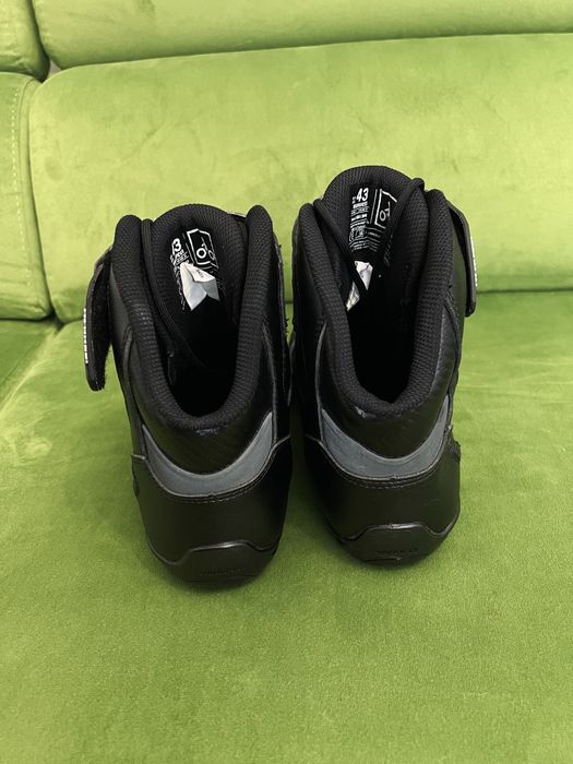 Ghete moto Vanucci nr 43 ca noi