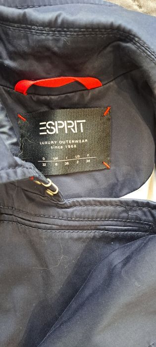 Стилен дамски шлифер ESPRIT