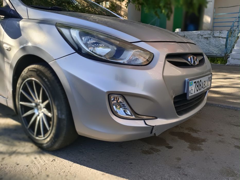 Hyundai Accent 2013