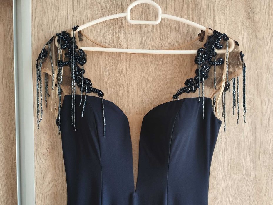 Бална рокля  по тялото