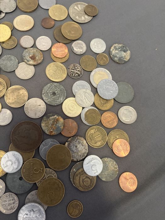 Lot 200 Monede Straini & Romania (Bancare, Regale, Piese Vechi)