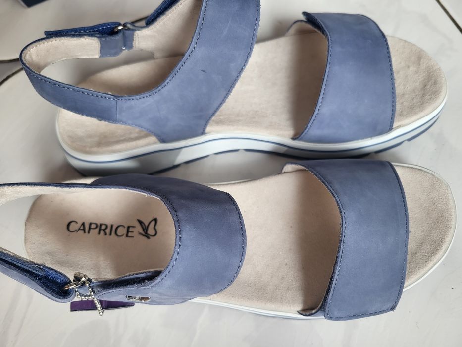 Сандали Caprice нови!