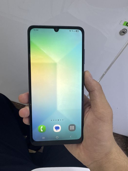 Samsung a06  narxi 750 ming som