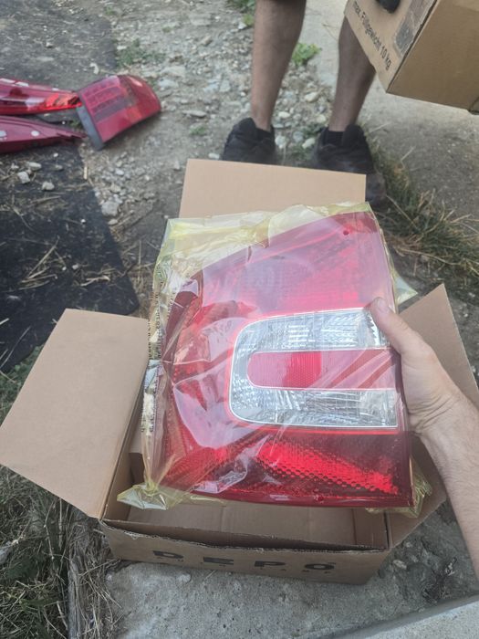 Stop stanga aripa, Skoda Octavia 2 Combi (1Z5)  lampa marca DEPO nou, impecabil