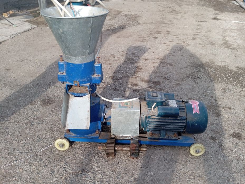 Продам гранулятор в отличном состоянии!!
