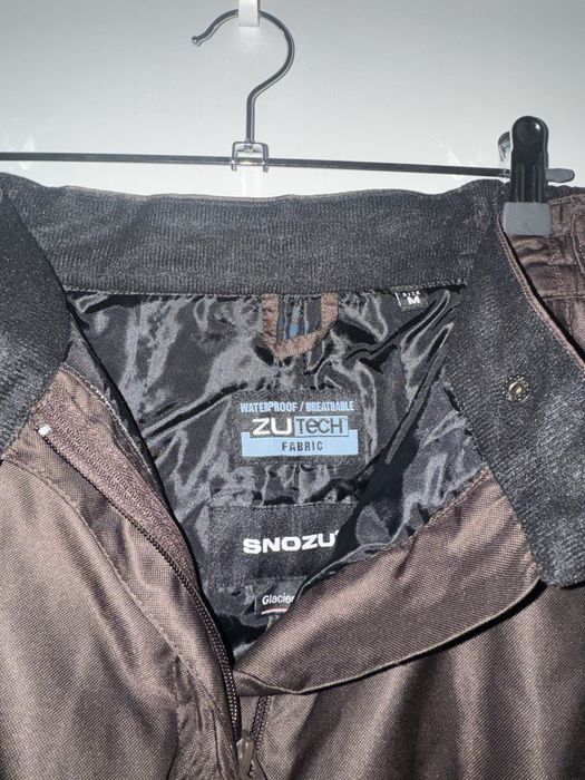Pantaloni de schi