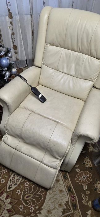 Salut, vând Fotoliu reclinabil