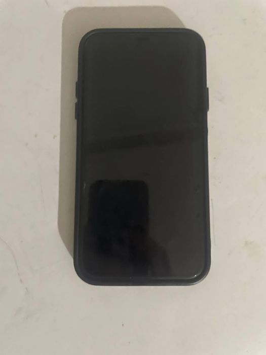 Продаю iPhone 11