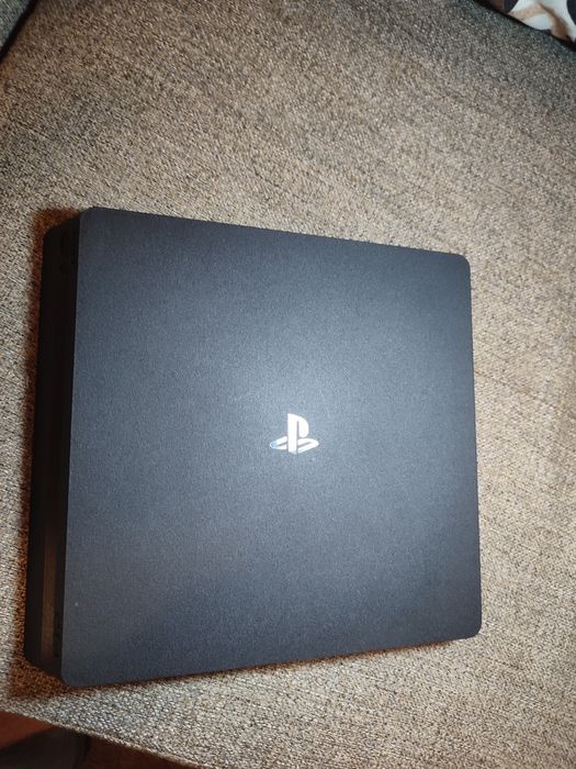 Play Station 4 Slim 1tb