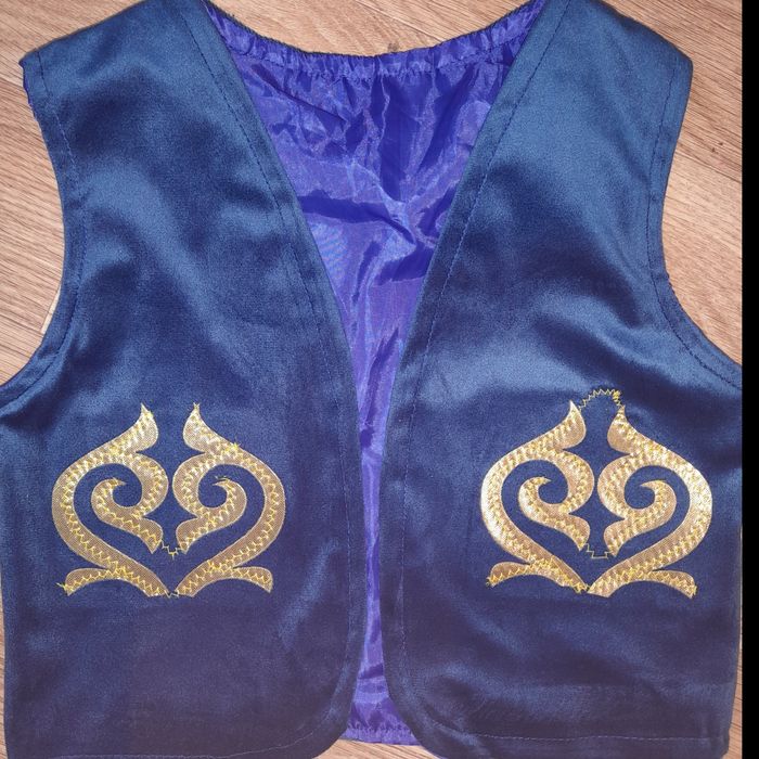 Национальный жилет