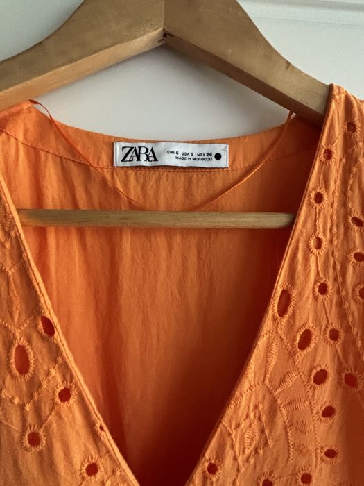 rochie cu broderie