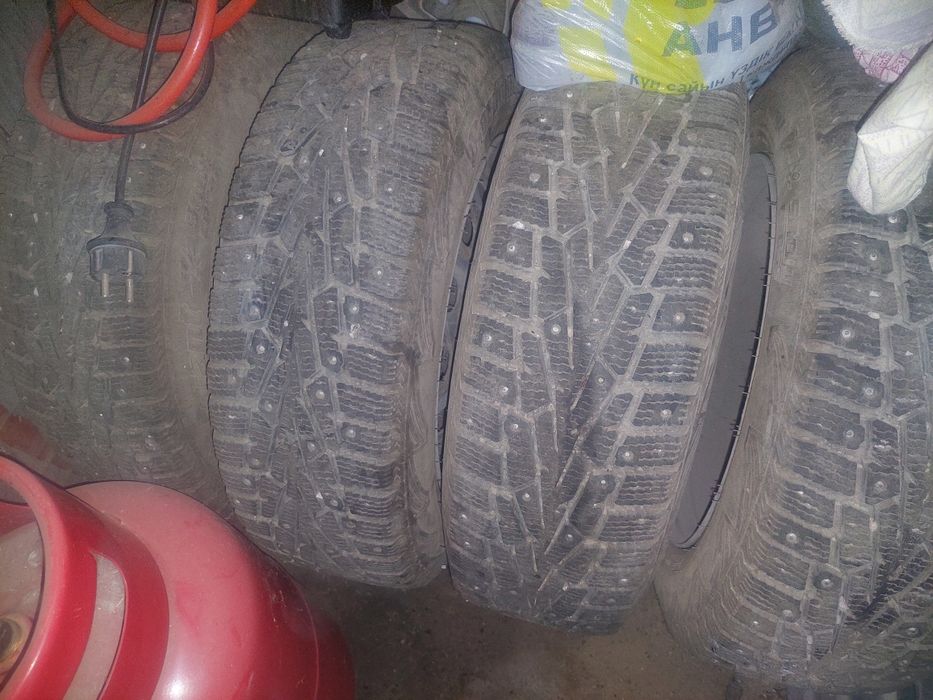 Покрышки зимние 185.65.r15