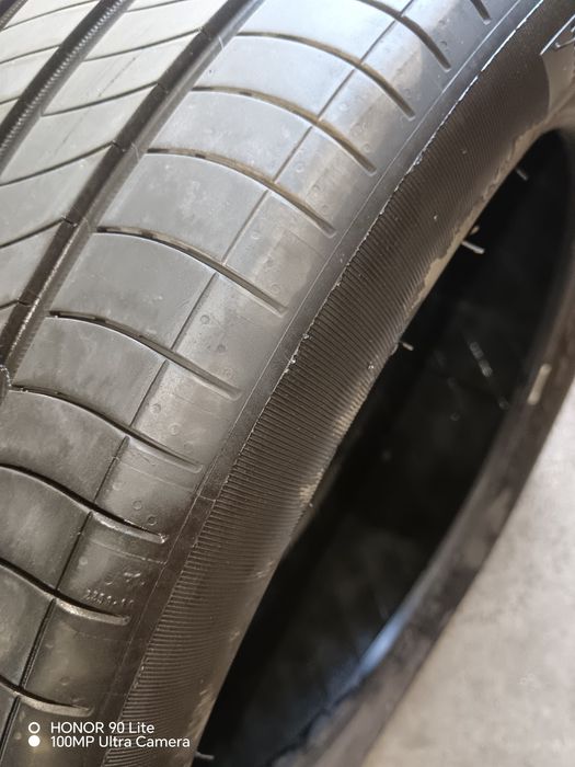 235 50 19 michelin