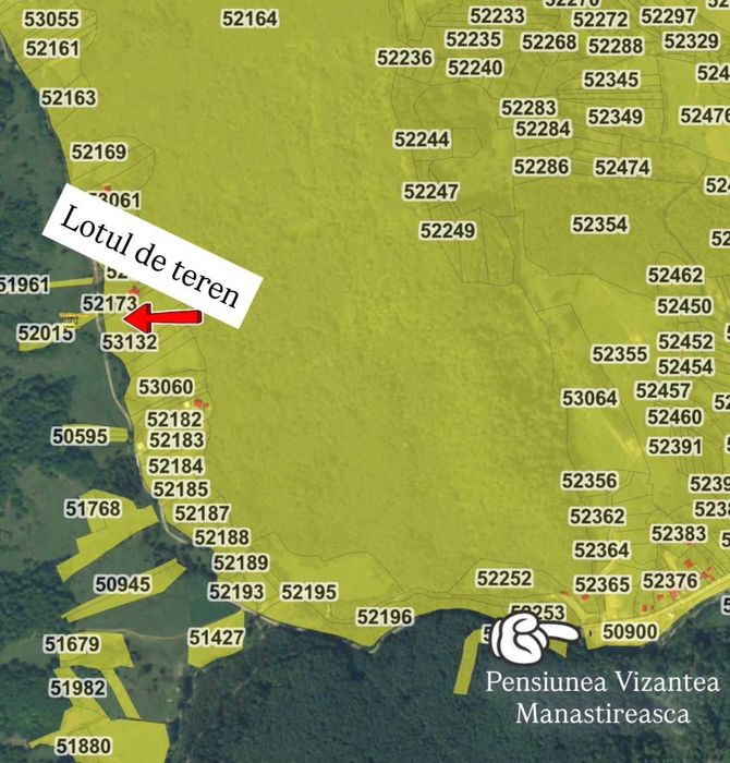 Teren de vânzare – lot împărțit în 3 parcele, ieșire la drum și pârâu