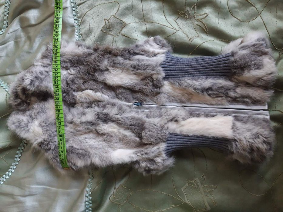 Уникален дамски елек с естествен заешки косъм