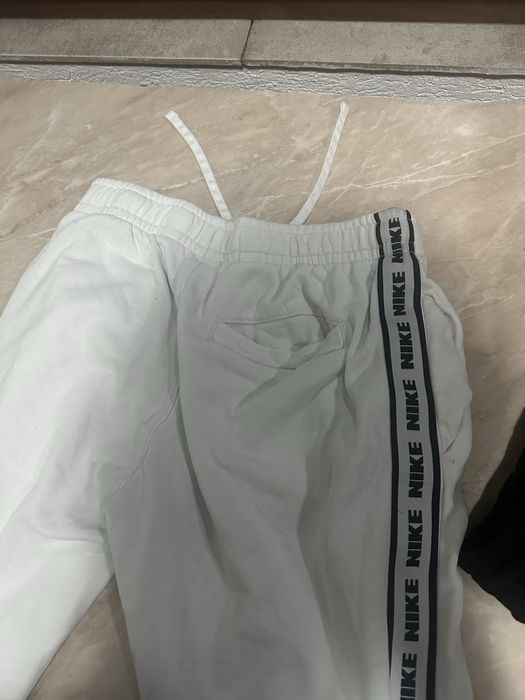 Nike панталони S