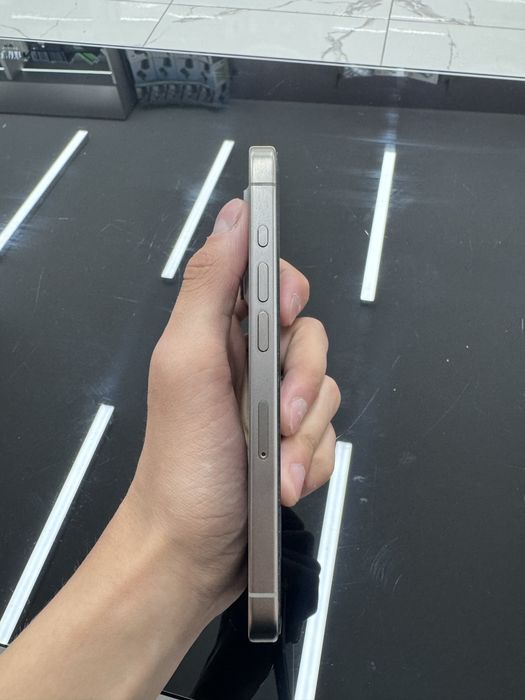 iPhone 15 pro | 256 gb | серый