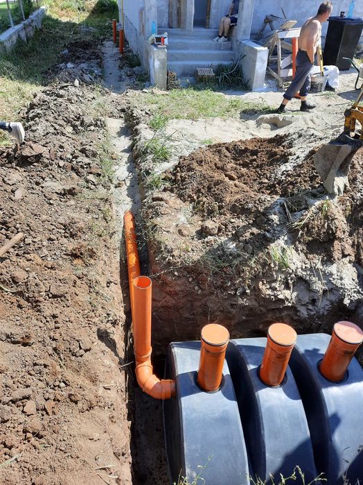 Fosa septica tricamerala cu drenaj