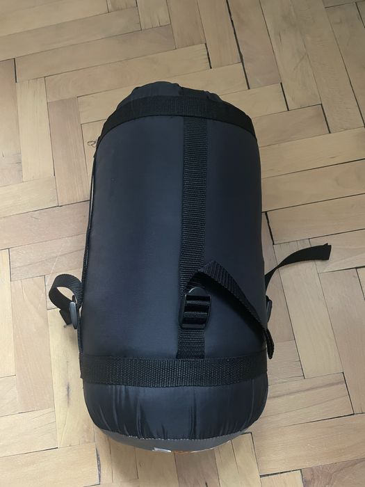 Спален чувал Rock Empire