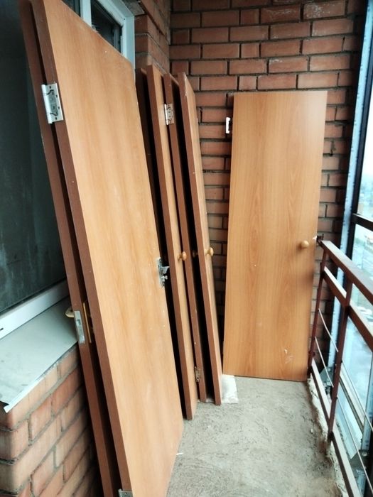 Продам двери межкомнатные