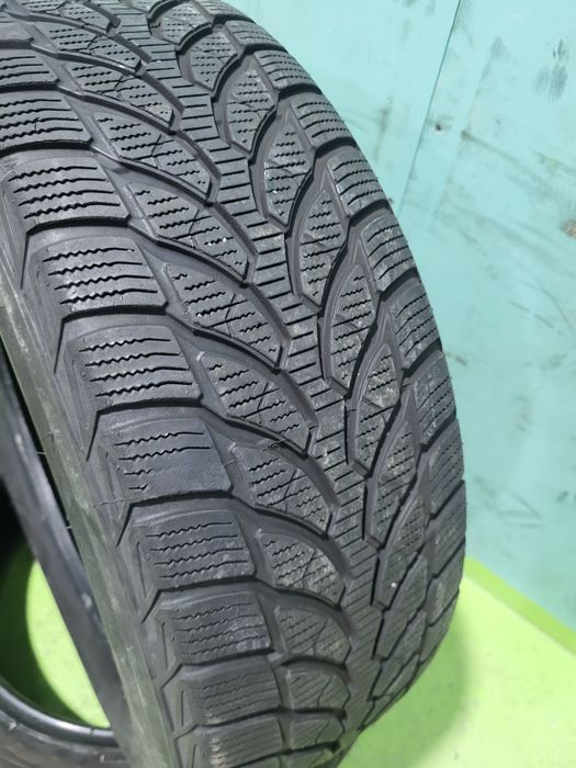2 бр зимни 205/60/16 Bridgestone