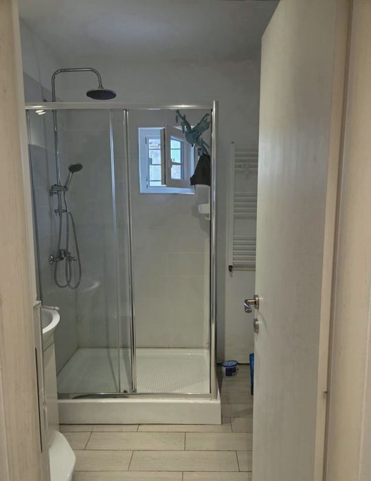 Apartament 3 camere de vânzare moșilor