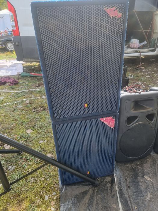 Boxe active 12 toli 300w rms 122db