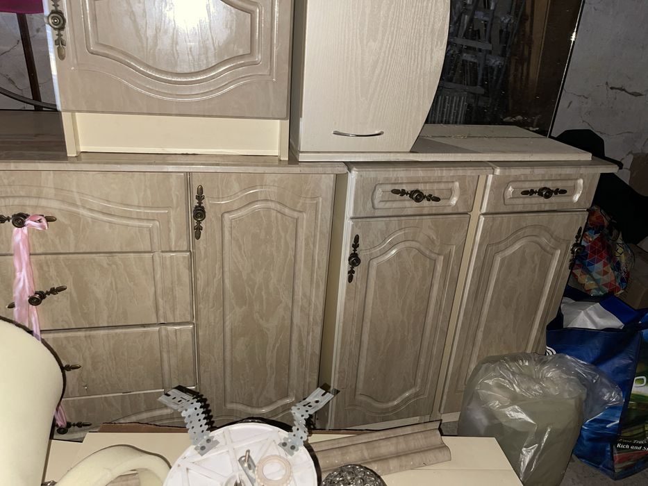 Продам спальный гарнитур