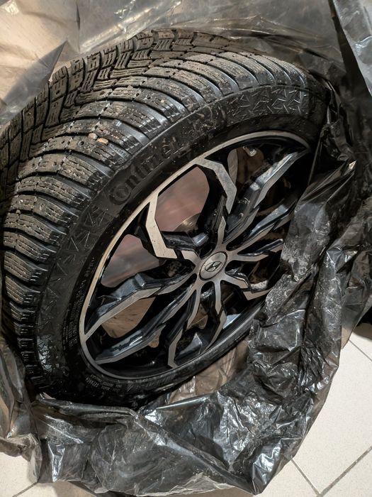 Продам диски с зимней резиной R18