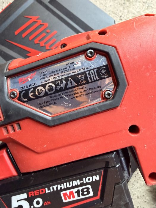 Milwaukee M18 HCC tăietor cabluri