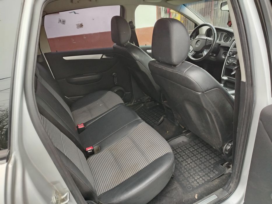 Vând Mercedes clasa B 20 d an 2007