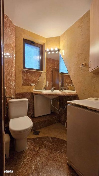 Vila Busteni la liziera padurii