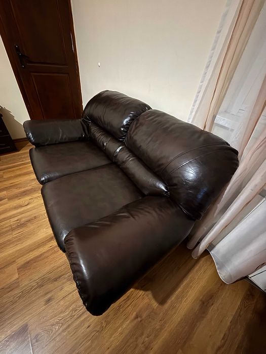 Кожен диван - без забележки