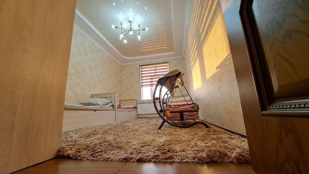 Universitet  Jaqta 3 xanali kvartira satiladi