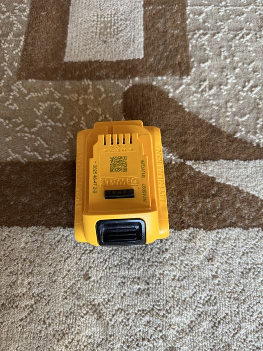 Аккумулятор DeWalt
