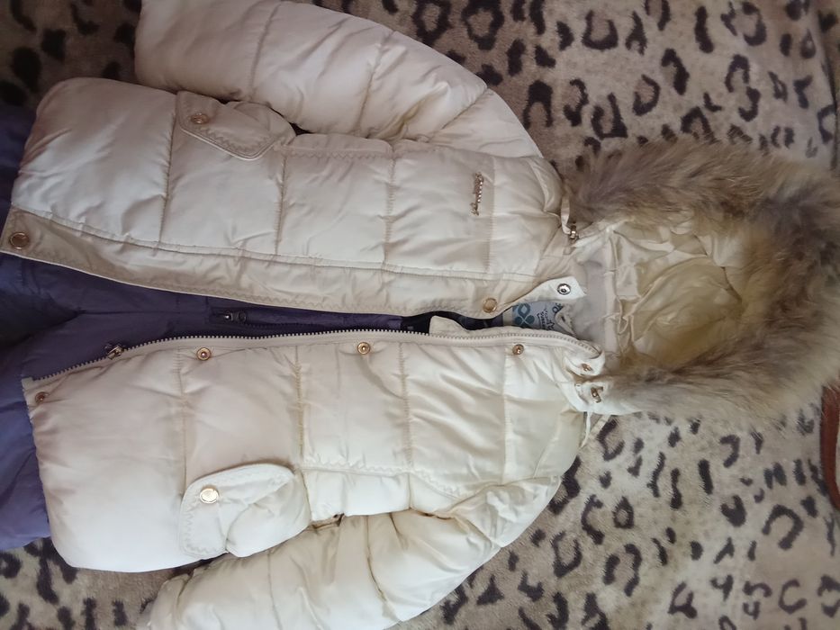 Продам зимние штаны и куртку на девочку 4-5 лет.
