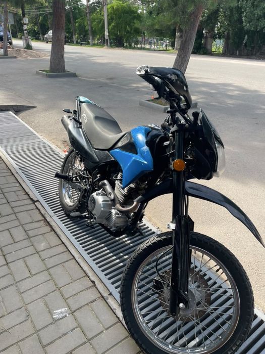 Продам яки 250 кубов