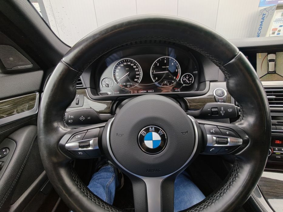 BMW 520d xDrive B47 | ZF 8HP | HUD | HK | Camere 360 | Încălzire auxil