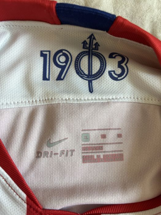Футболна фланелка, на футболен клуб Atletico Madrid, от сезон 2019/20
