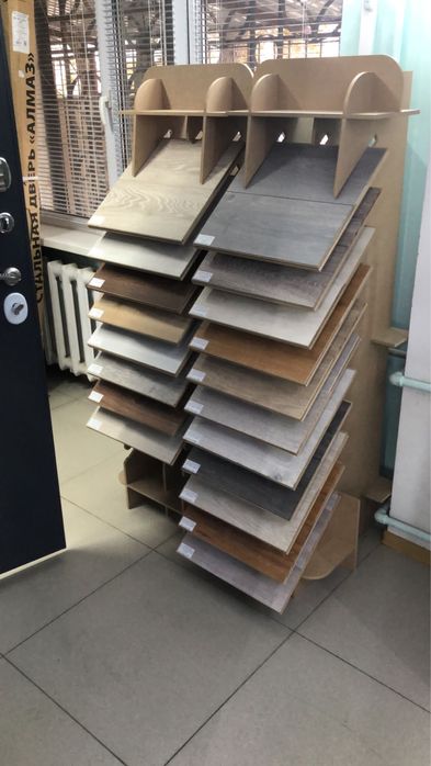 Экспозитор для ламината