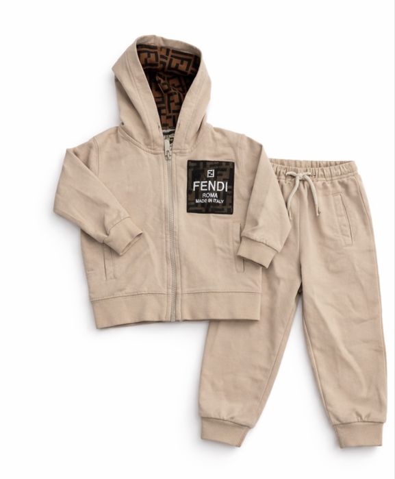 Бебешки комплект Fendi,без забележки