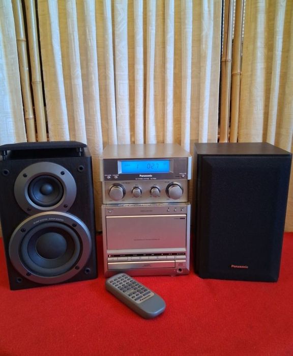 Sistem audio Panasonic.