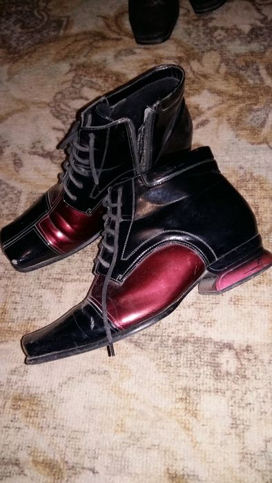 Ботики женские р40