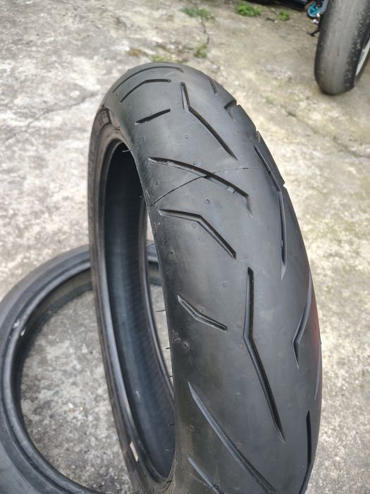 Pirelli Rosso 2  предна