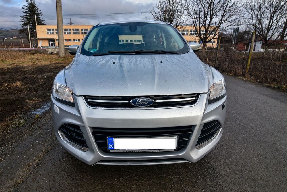 Ford Kuga De vânzare Ford Kuga 2014 – 2.0 Diesel – Manual 6 trepte – Dotări bune