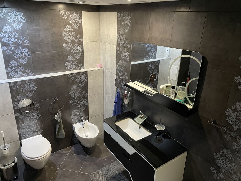 Продава се Тристаен апартамент в Силистра, Митница - 135 кв.м за 1186 €/кв.м - Снимка #12