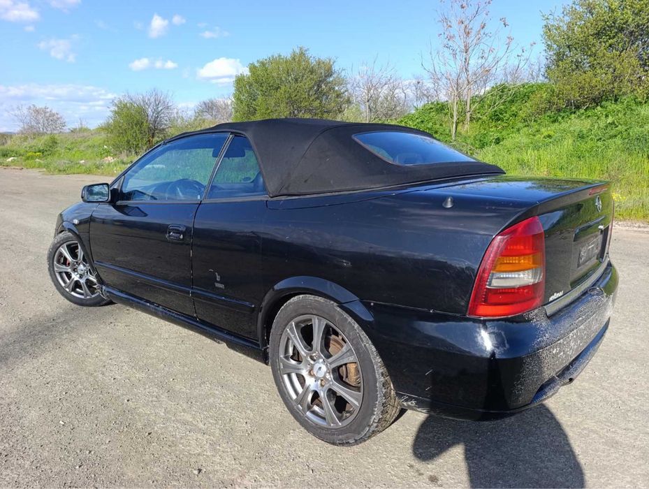Opel Astra G -Cabrio2.2I