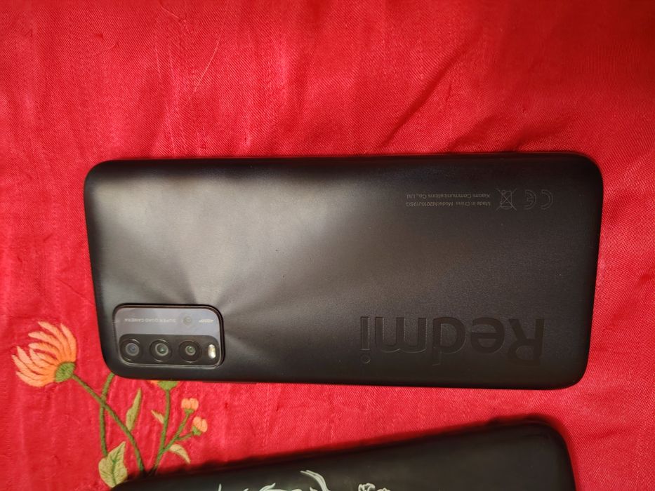 Телефон Redmi 9T