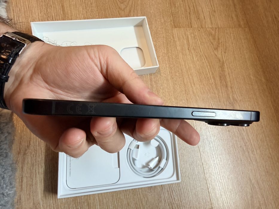 iPhone 15 pro max 256gb  inca in garantie full box, folii si husa