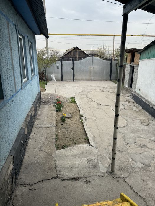 Продам дом, на трассе, можно под бизнесс.